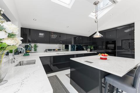 5 bedroom semi-detached house for sale, London Road, Epsom KT17