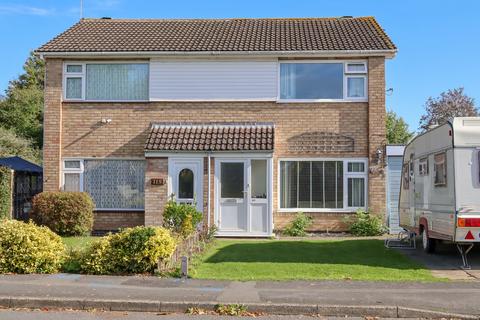 3 bedroom semi-detached house for sale, Buckingham Drive, Loughborough, LE11