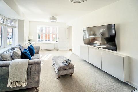 50 Athelstan Crescent, Rochford, SS4 1GY