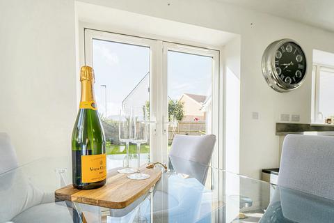 50 Athelstan Crescent, Rochford, SS4 1GY