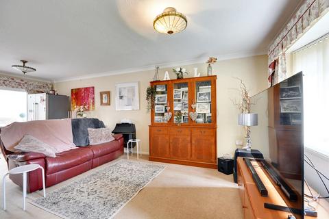 4 bedroom detached house for sale, Broadhurst Drive, Ashford TN24