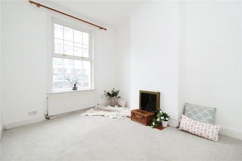 2 bedroom terraced house to rent, Keens Road, Croydon, CR0