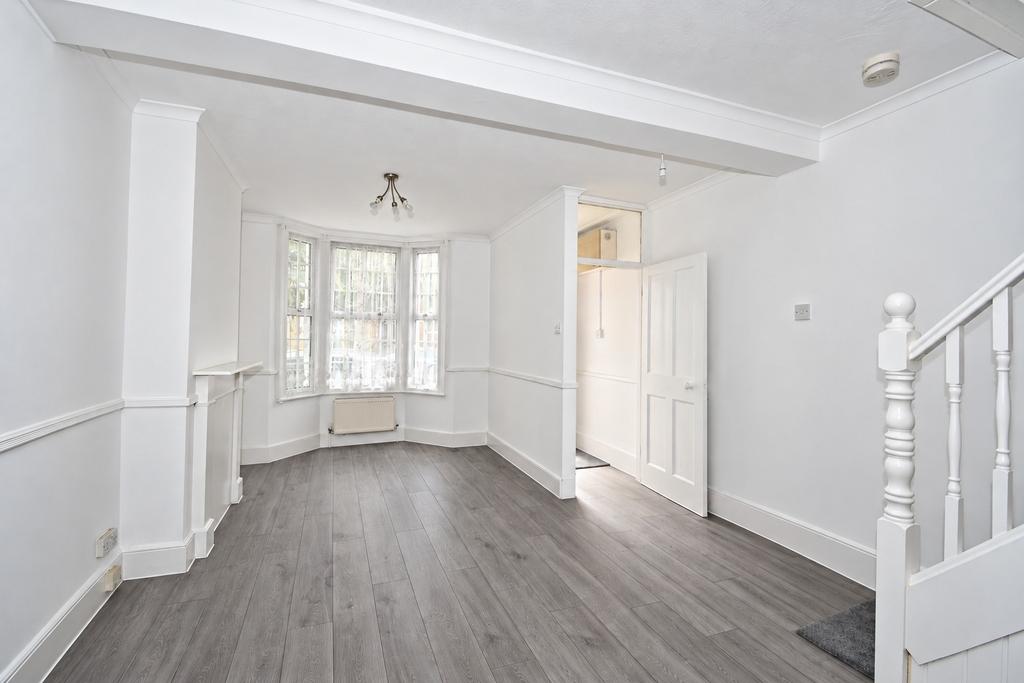 House in London - View 2