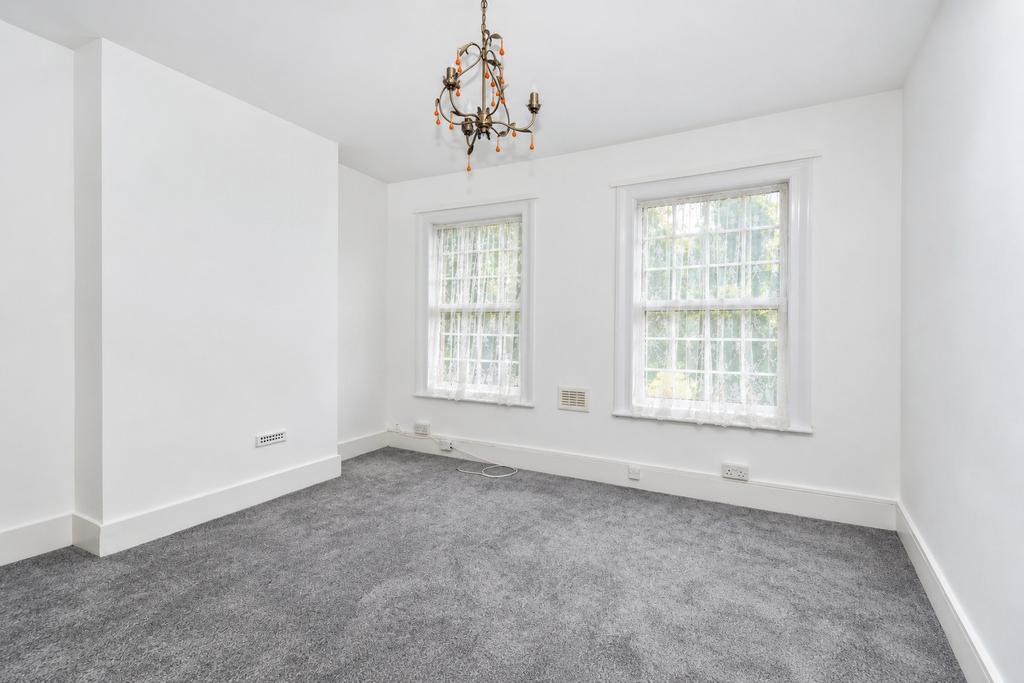 House in London - View 3