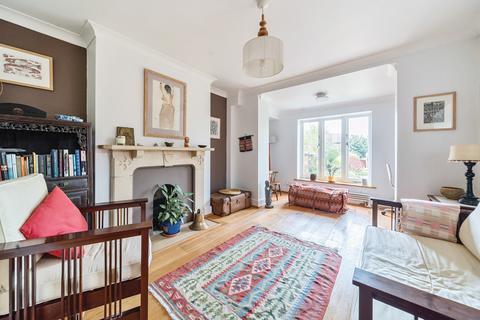 72 Hare Lane, Godalming, GU7 3EF