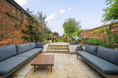 72 Hare Lane, Godalming, GU7 3EF