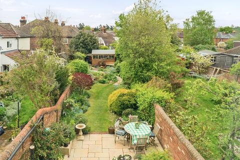 72 Hare Lane, Godalming, GU7 3EF