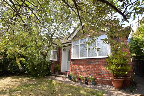 51 Birch Road, Godalming, GU7 3NU