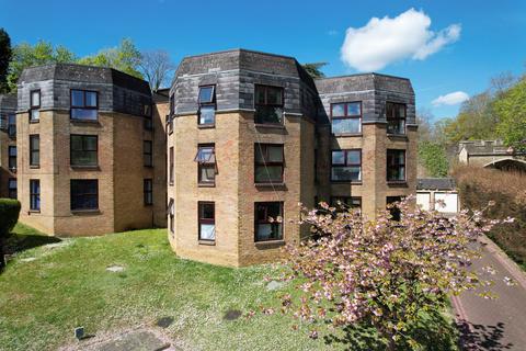 4 Chapel Fields, Godalming, GU7 2BS