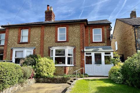 66 Hare Lane, Godalming, GU7 3EF