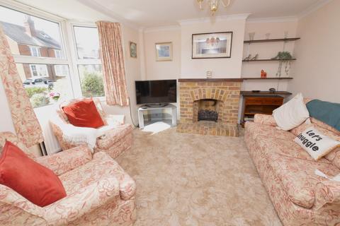 66 Hare Lane, Godalming, GU7 3EF