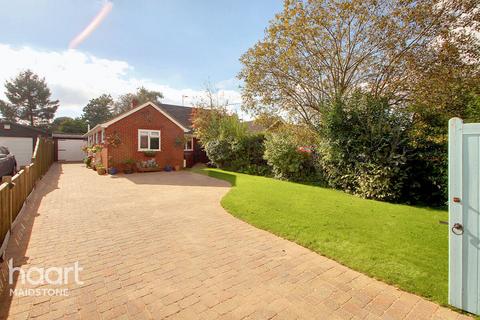 4 bedroom bungalow for sale, Charlesford Avenue, Maidstone