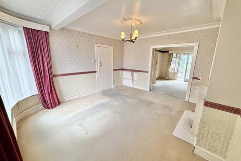 3 bedroom semi-detached house for sale, Warbreck Drive, Bispham FY2