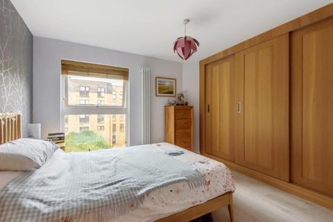 3 bedroom apartment for sale, Charterhouse Road, Godalming, Surrey, GU7