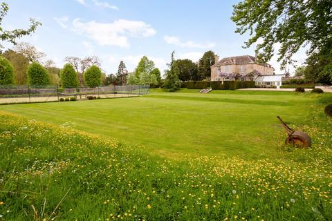 6 bedroom country house to rent, Preston Place, Cirencester, Gloucestershire