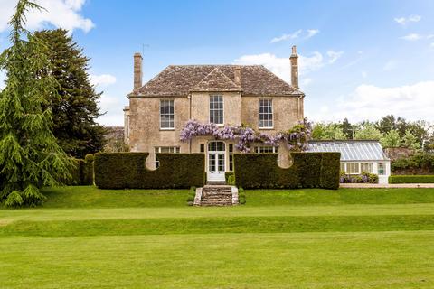 6 bedroom country house to rent, Preston Place, Cirencester, Gloucestershire