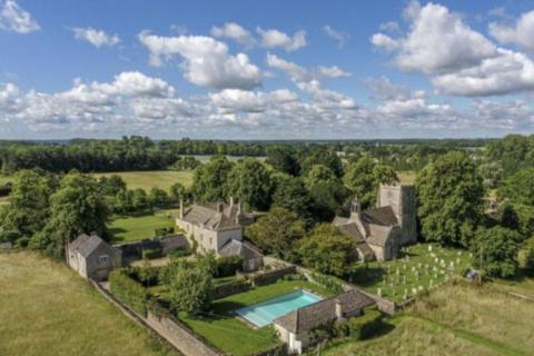 6 bedroom detached house to rent, Cirencester, Gloucestershire, GL7