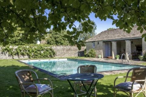 6 bedroom detached house to rent, Cirencester, Gloucestershire, GL7