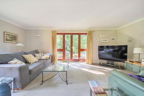 Flat 2, Kingswood Crossways Road, Hindhead, GU26 6EL