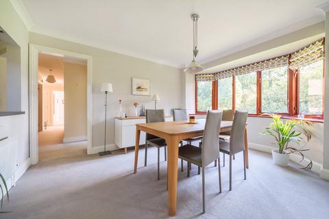 Flat 2, Kingswood Crossways Road, Hindhead, GU26 6EL