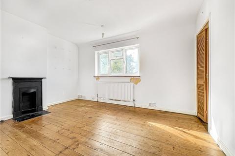 40 Powder Mill Lane, Twickenham, TW2 6ED