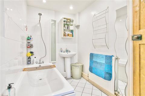 40 Powder Mill Lane, Twickenham, TW2 6ED