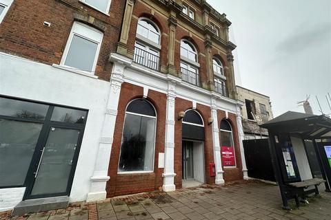 Property to rent, High Street, Aldershot