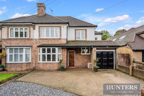 4 bedroom semi-detached house for sale, Avondale Avenue, Worcester Park