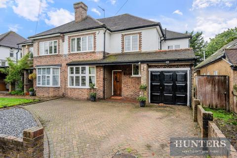 4 bedroom semi-detached house for sale, Avondale Avenue, Worcester Park