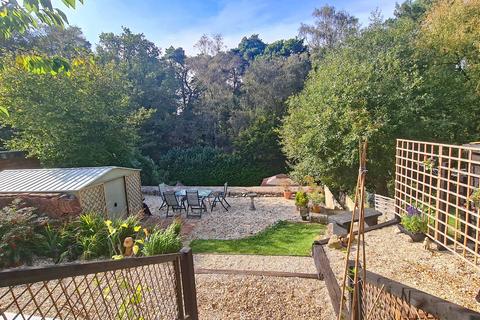 7 Eight Acres, Hindhead, GU26 6RY
