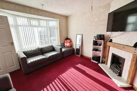 2 bedroom semi-detached house for sale, Manor Close, Stapenhill, Burton-on-Trent, DE15