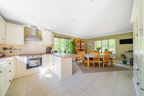 3 bedroom detached house for sale, Liphook Road, Headley, Hampshire, GU35