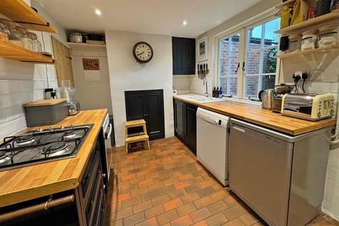 2 bedroom terraced house for sale, Godalming