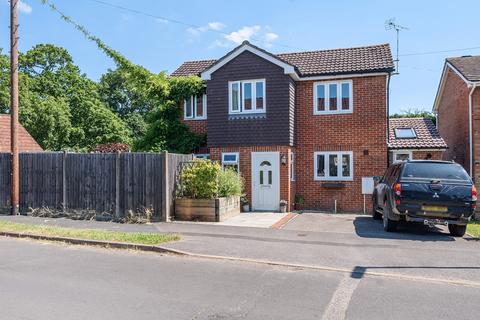 3 bedroom detached house for sale, Alma Road, Bordon, Hampshire, GU35