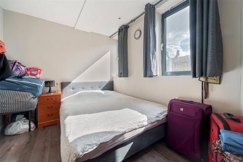undefined, Peach Street, Berkshire RG40