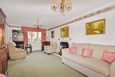 2 Romsey Close, Orpington, BR6 7WE