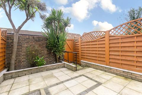 81 Henry Cooper Way, London, SE9 4JG