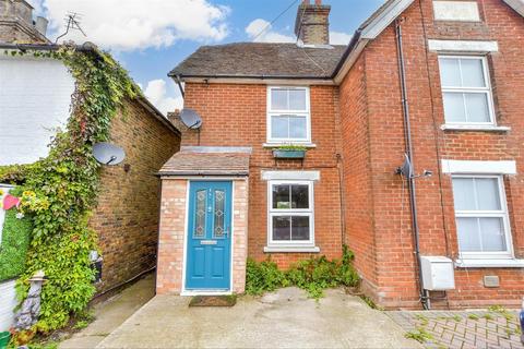 3 bedroom end of terrace house for sale, Heath Road, Coxheath, Maidstone, Kent