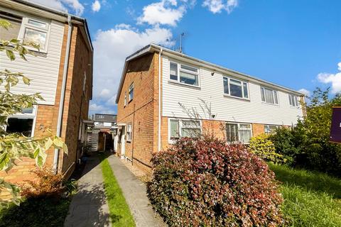 2 bedroom ground floor maisonette for sale, Larch Crescent, Epsom, Surrey