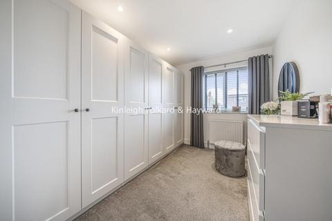 9 Elvington Green, Bromley, BR2 9DE
