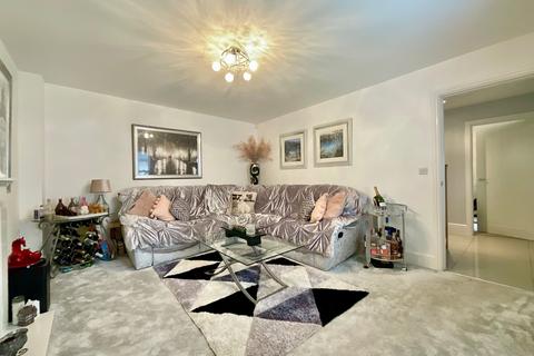 43 Turnberry Drive, Stoke-on-trent, ST4 8EZ