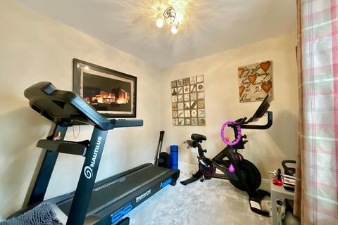 43 Turnberry Drive, Stoke-on-trent, ST4 8EZ