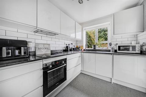 undefined, Park Crescent, Crowborough