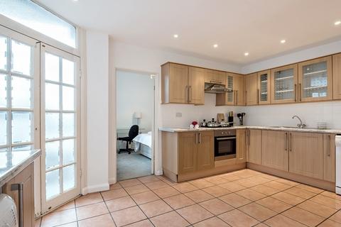 5 bedroom flat to rent, 143 Park Road, London NW8