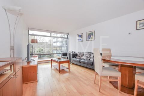 3 bedroom apartment to rent, Parliament View Apartments,1 Albert Embankment, London