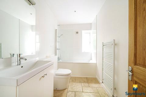Flat 2, Pewley View, 2 Guildford Park Road, Guildford, GU2 7ND