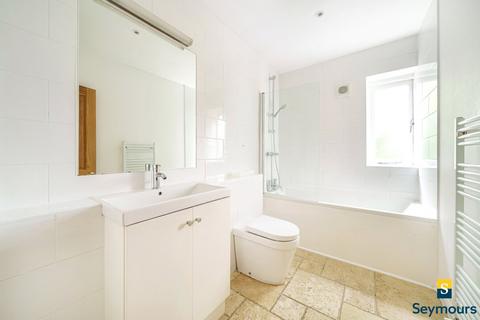Flat 2, Pewley View, 2 Guildford Park Road, Guildford, GU2 7ND