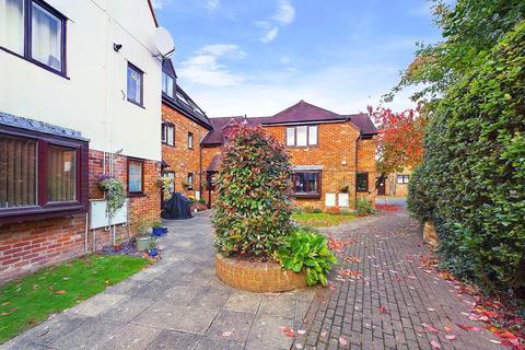 1 bedroom flat for sale, Malthouse Square, Princes Risborough HP27