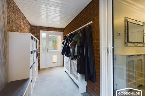 87 Brownshore Lane, Essington, Wolverhampton, WV11 2AE