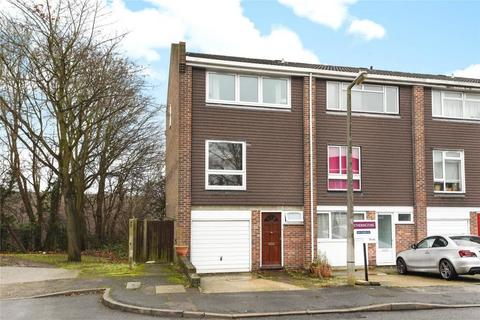 7 Langley Meadow, Loughton, IG10 2DL